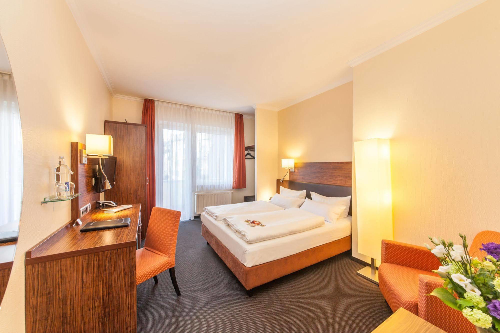 Hotel Flora Duesseldorf מראה חיצוני תמונה
