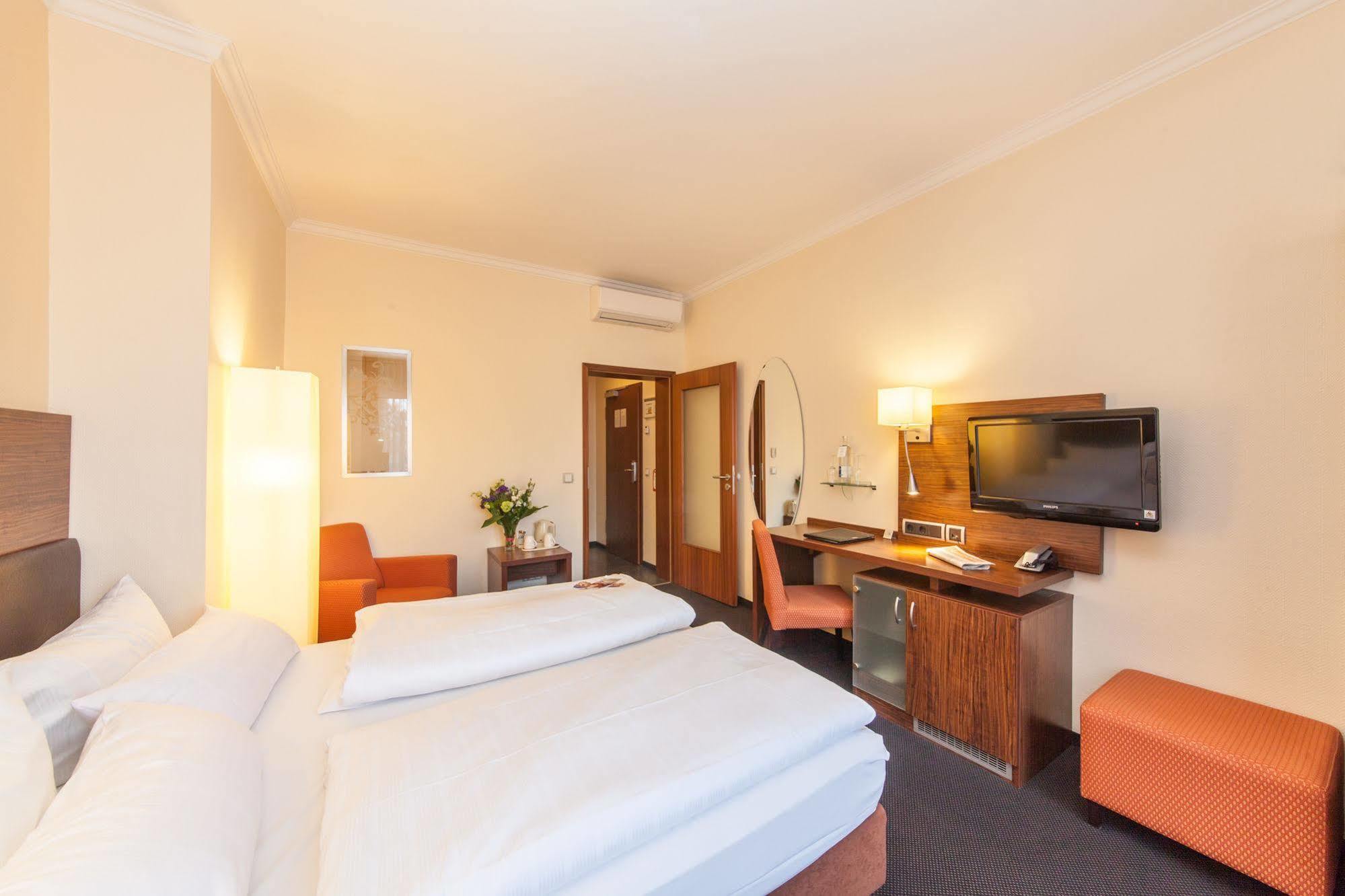 Hotel Flora Duesseldorf מראה חיצוני תמונה